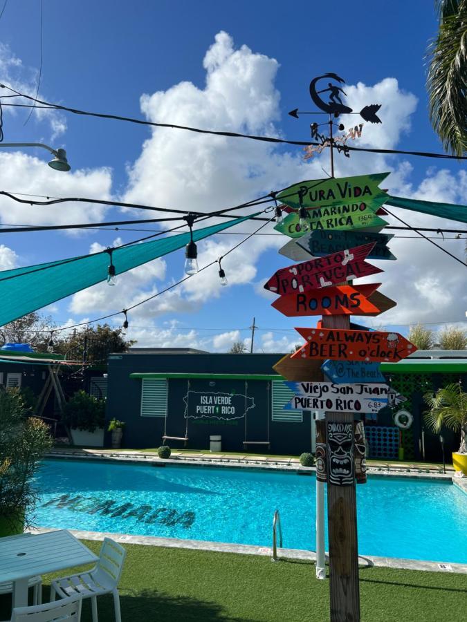 Nomada Beach Hostel- Isla Verde 산후안 외부 사진