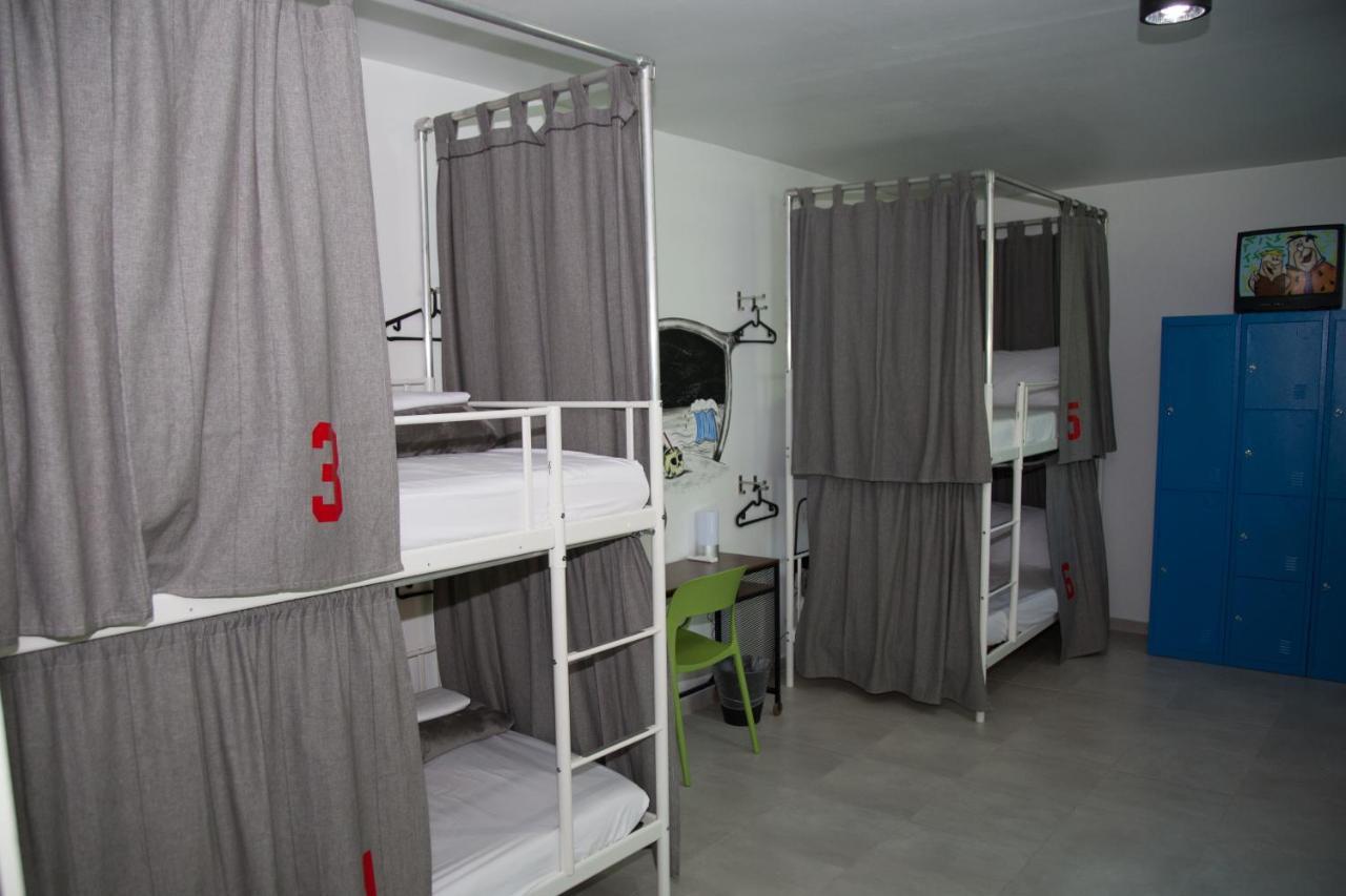 Nomada Beach Hostel- Isla Verde 산후안 외부 사진