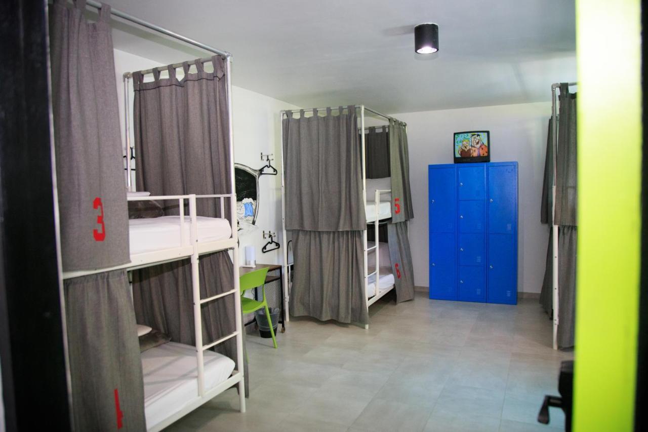 Nomada Beach Hostel- Isla Verde 산후안 외부 사진